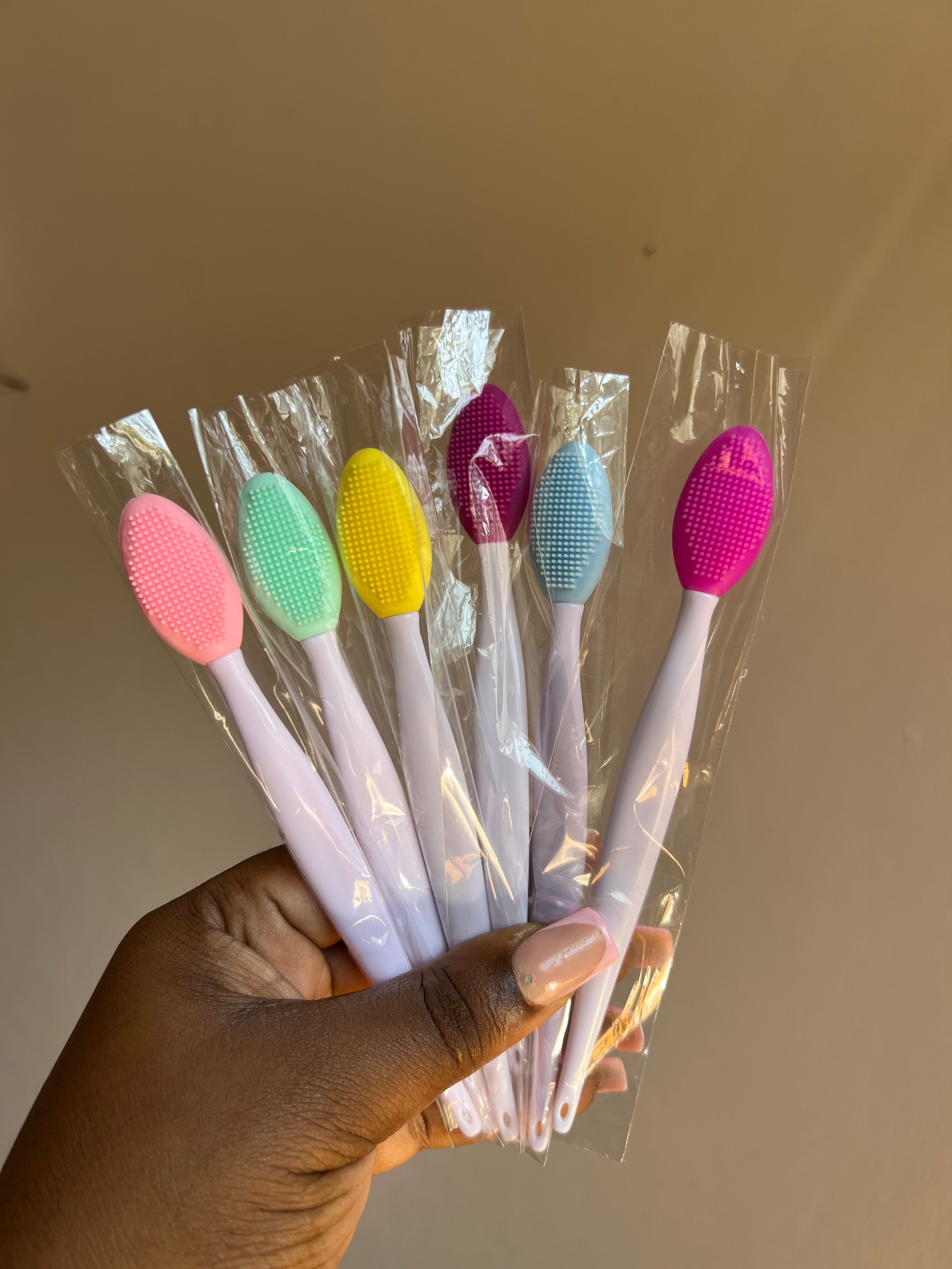 Exfoliating Lip Buffer